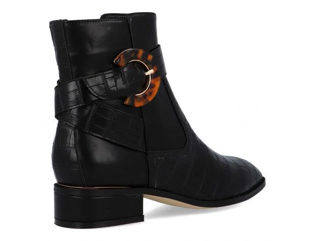 09DC4108-309A-4A17-B176-160A494AC6B7