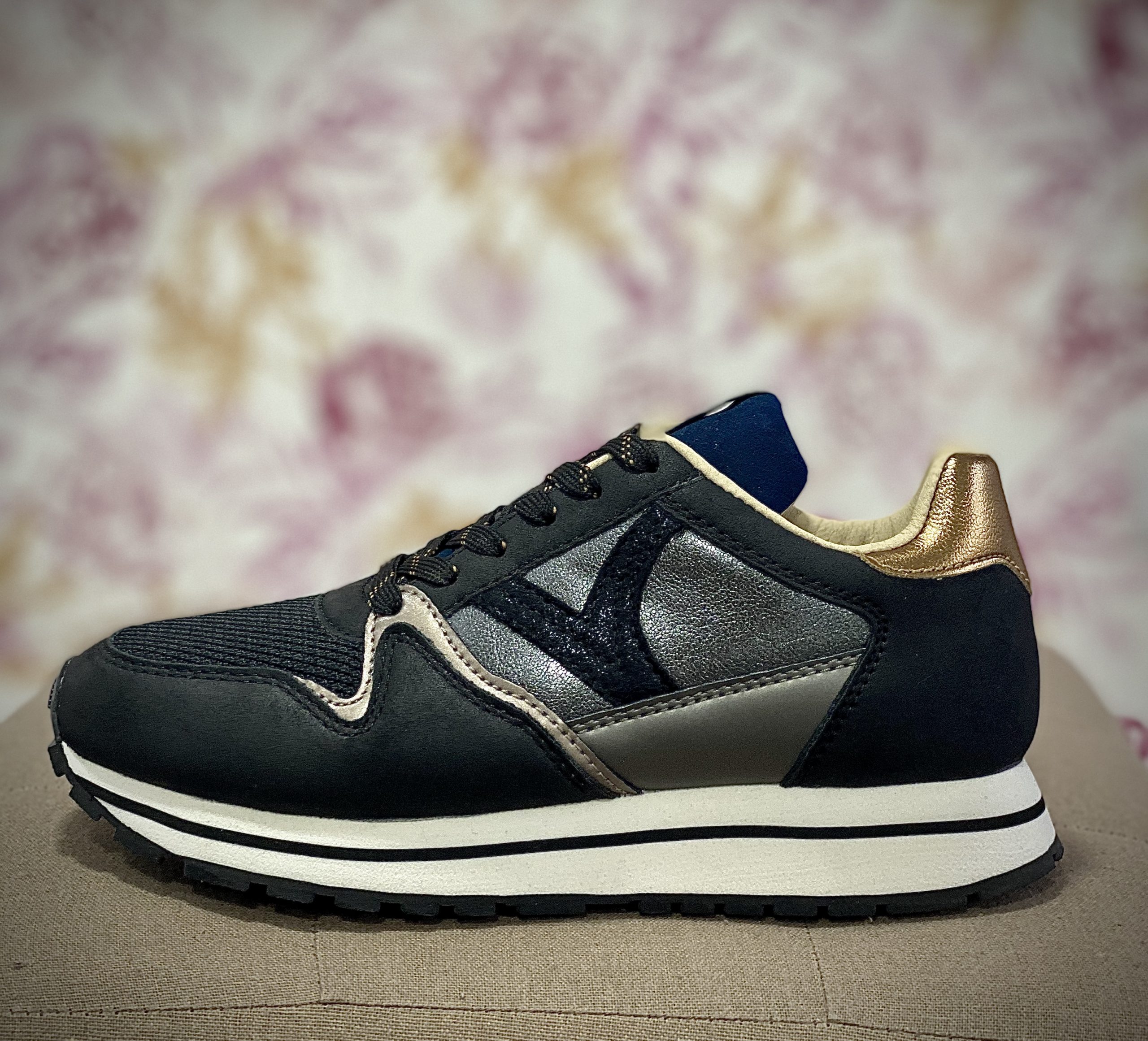 B3964302-3119-47B4-ACF2-7E2FBF2BC096