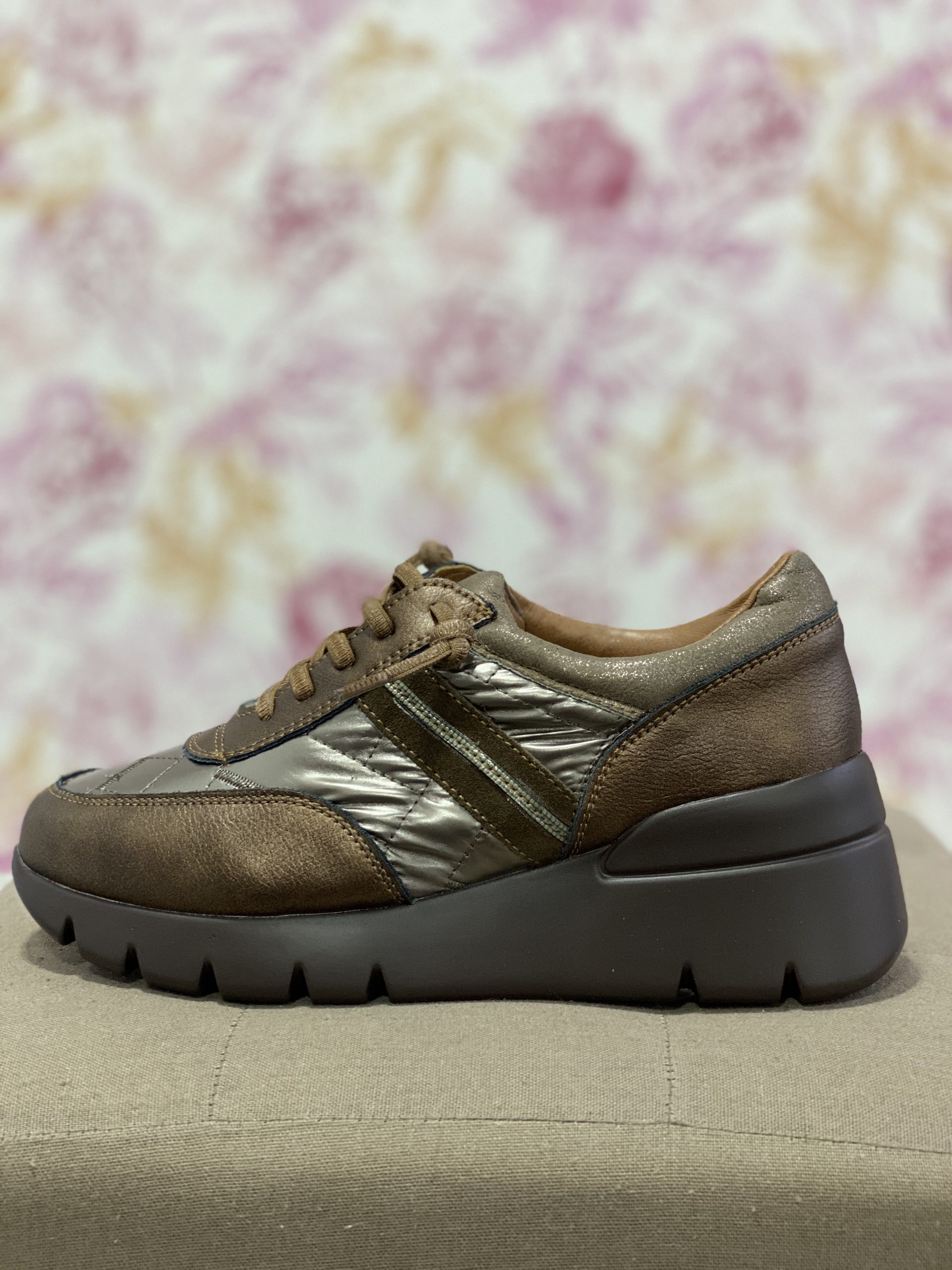 2422064F-906F-4B68-A050-562B56CCCA6E