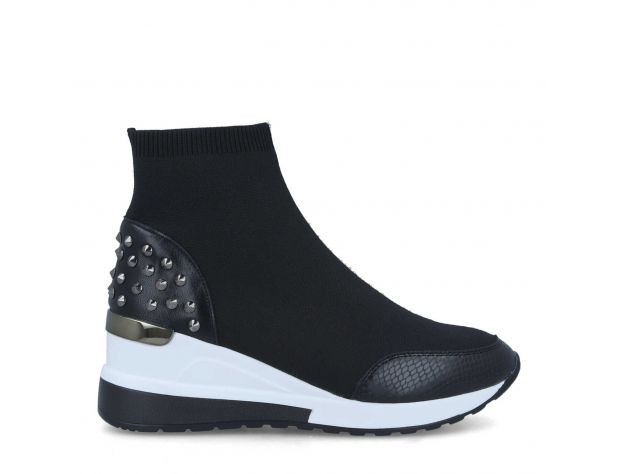 9EC554A1-B477-455C-B43F-62C7C523277A